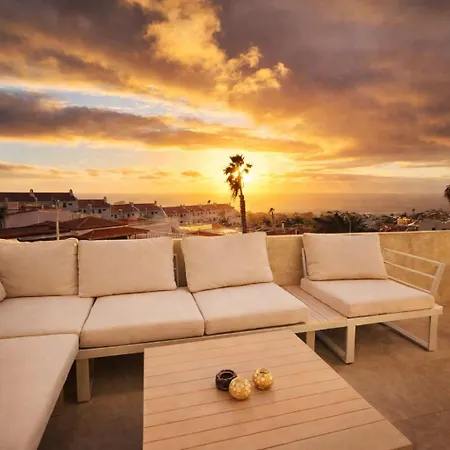 Sea View Modern Apartment