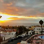 Апартаменти Sea View Modern *